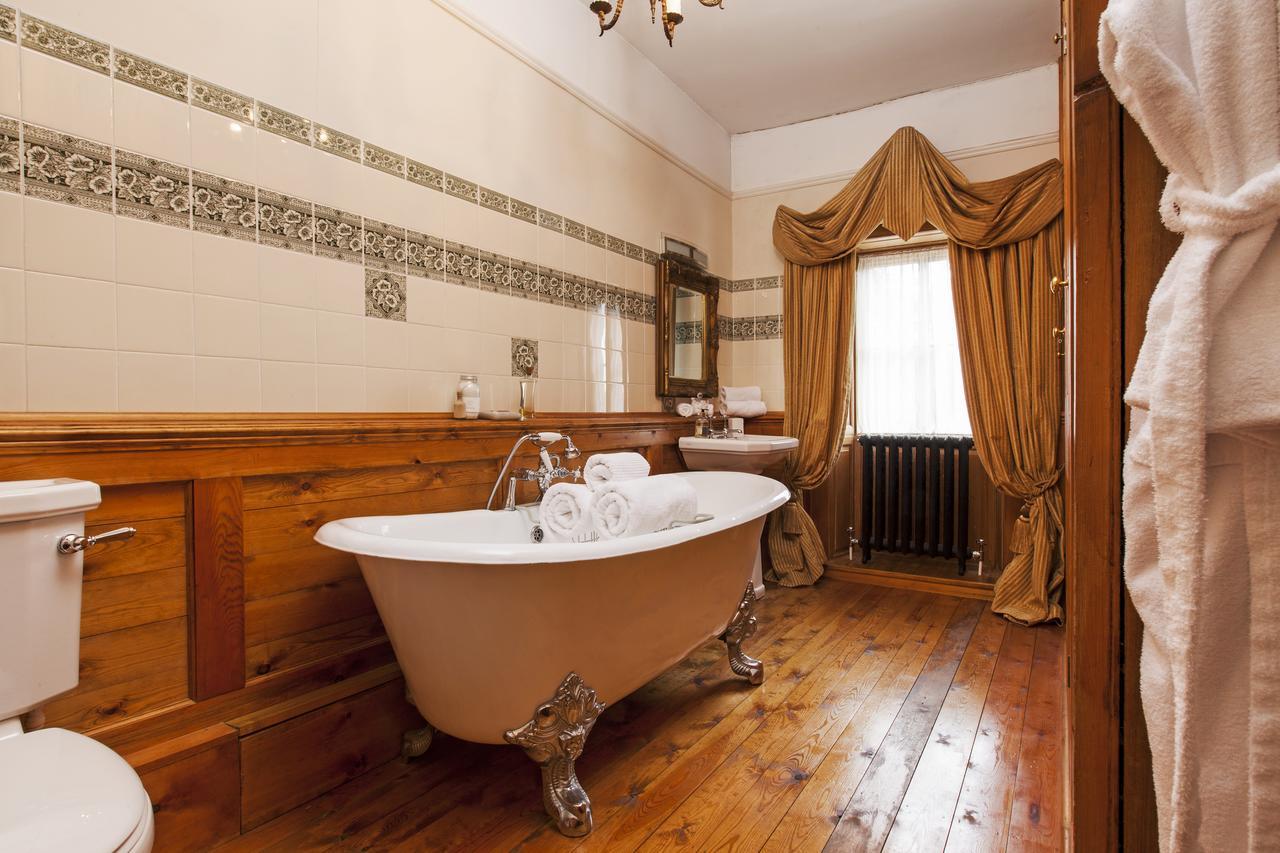 Отель Austwick Hall Экстерьер фото